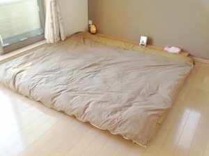 キングサイズの布団が敷けるDIYすのこベッドの作り方